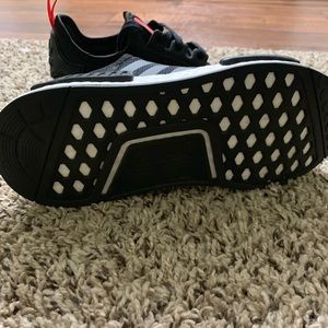 Adidas NMD R1 women’s